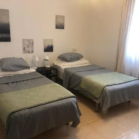 Sb Casa Angelines, Punta Lara,